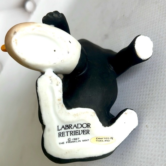 Francklin Mint 1987 Labrador Retriever Ceramic Figurine - Picture 5 of 5